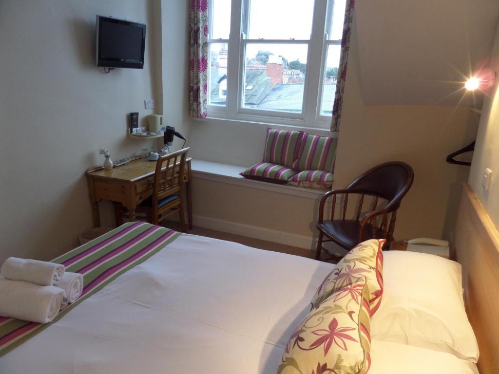 Harry'S Hotel & Restaurant Aberystwyth Extérieur photo