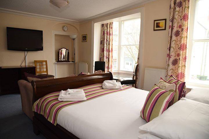 Harry'S Hotel & Restaurant Aberystwyth Extérieur photo